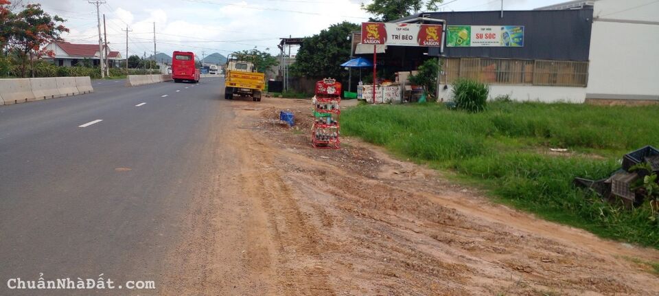 Chính chủ cần bán nhanh lô đất MT đường nhựa Hàm Kiệm