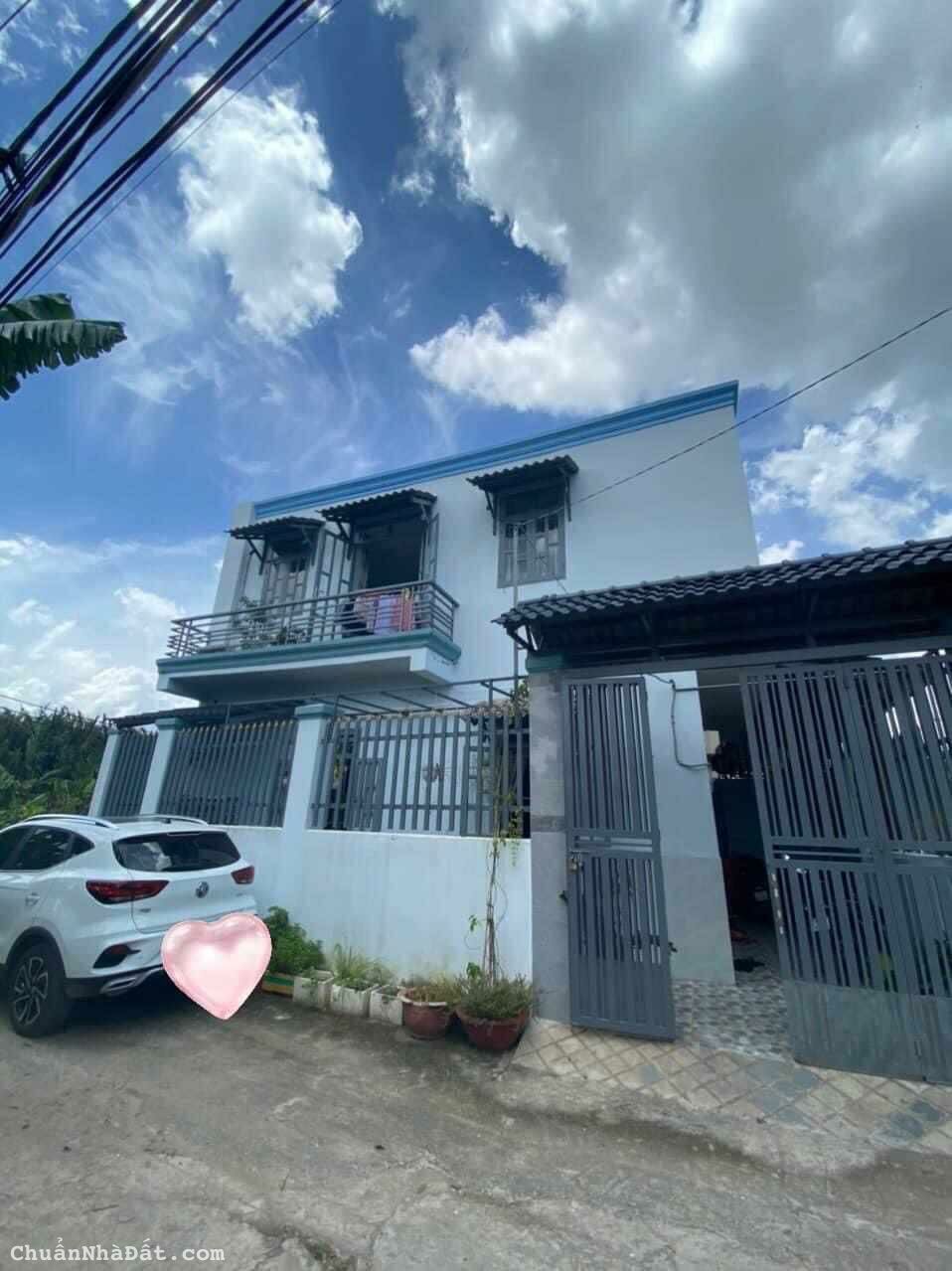 BÁN GẤP NHÀ LÔ 2 GÓC MẶT TIỀN HẺM XE HƠI ĐẬU TRƯỚC CỬA 82M2. NHỈNH 4 TỶ