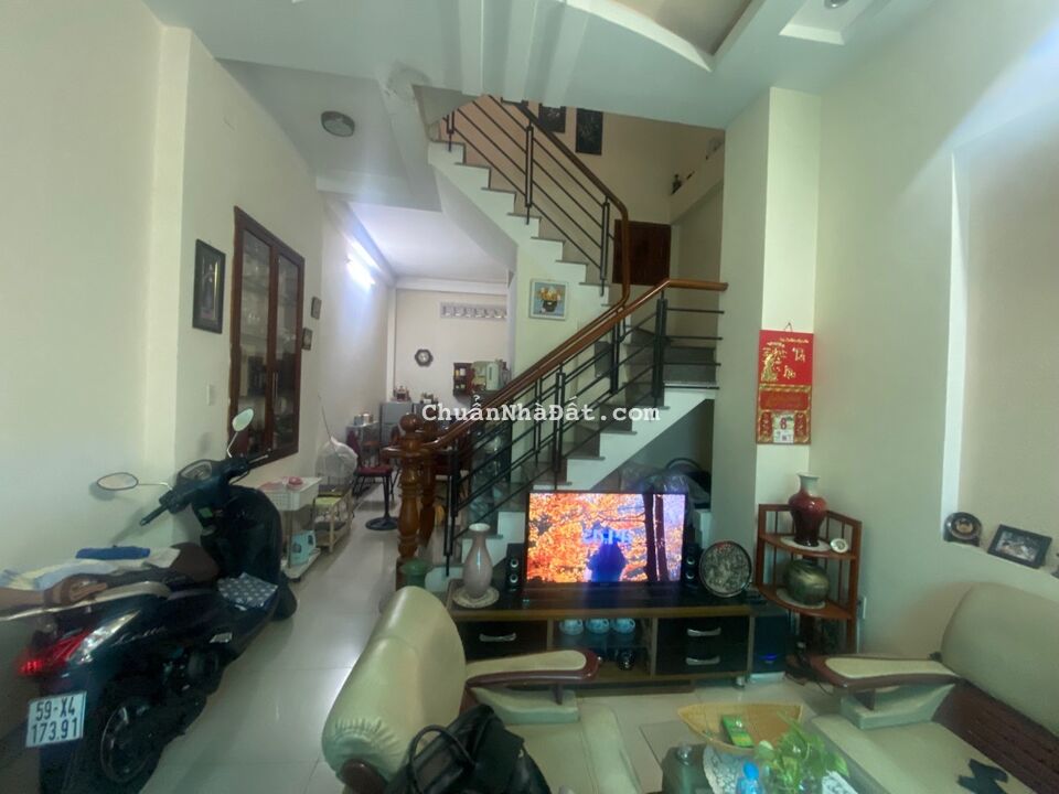 BÁN NHÀ MẶT TIỀN PHƯỚC LONG A NGAY XA LỘ HÀ NỘI- NHÀ 3 TẦNG BTCT- SỔ HỒNG VUÔNG VỨC. NHỈNH 5 TỶ