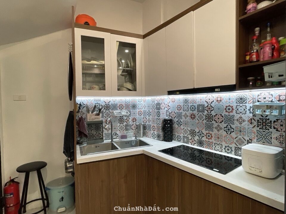 Chính chủ cần bán NHÀ ĐẸP Khâm Thiên, Đống Đa, NGÕ BA GÁC, DT 30m2, hơn 4 tỷ đồng