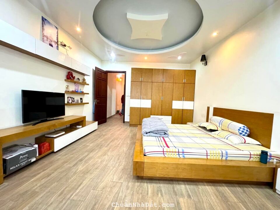 Cần bán nhà mặt ngõ thoáng Lương Định Của, Đống Đa, NHÀ ĐẸP, hơn 30m2, giá 5.x tỷ