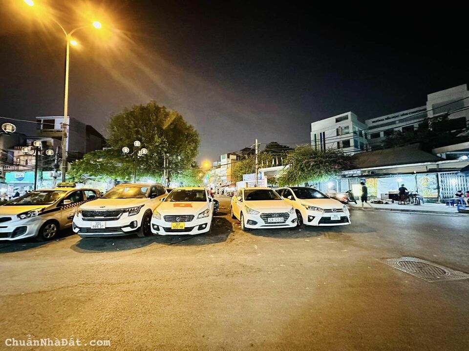 CHÍNH CHỦ CẦN BÁN NHÀ 5 TẦNG PHƯƠNG MAI - ĐỐNG ĐA - 30m2 - Giá 5.5 tỷ 