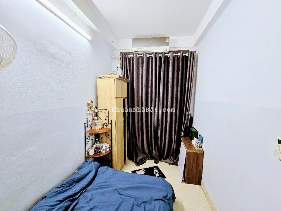 Bán tòa căn hộ mini Trường Chinh, 9 phòng, dòng tiền cao, giá 6.x tỷ, gần phố trung tâm 