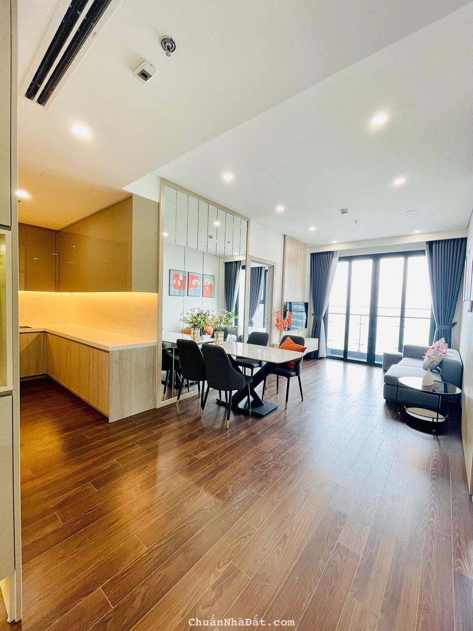 Căn hộ cao cấp Garden Gate 2PN 90m2 16triệu. Full nội thất sẵn như hình