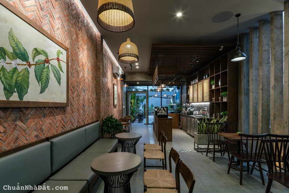 Bán nhà mặt tiền kinh doanh Hoàng Sa, P. Tân Định, Q1. 5,5x14m. Trệt + lửng + 2 lầu - 17 tỷ TL