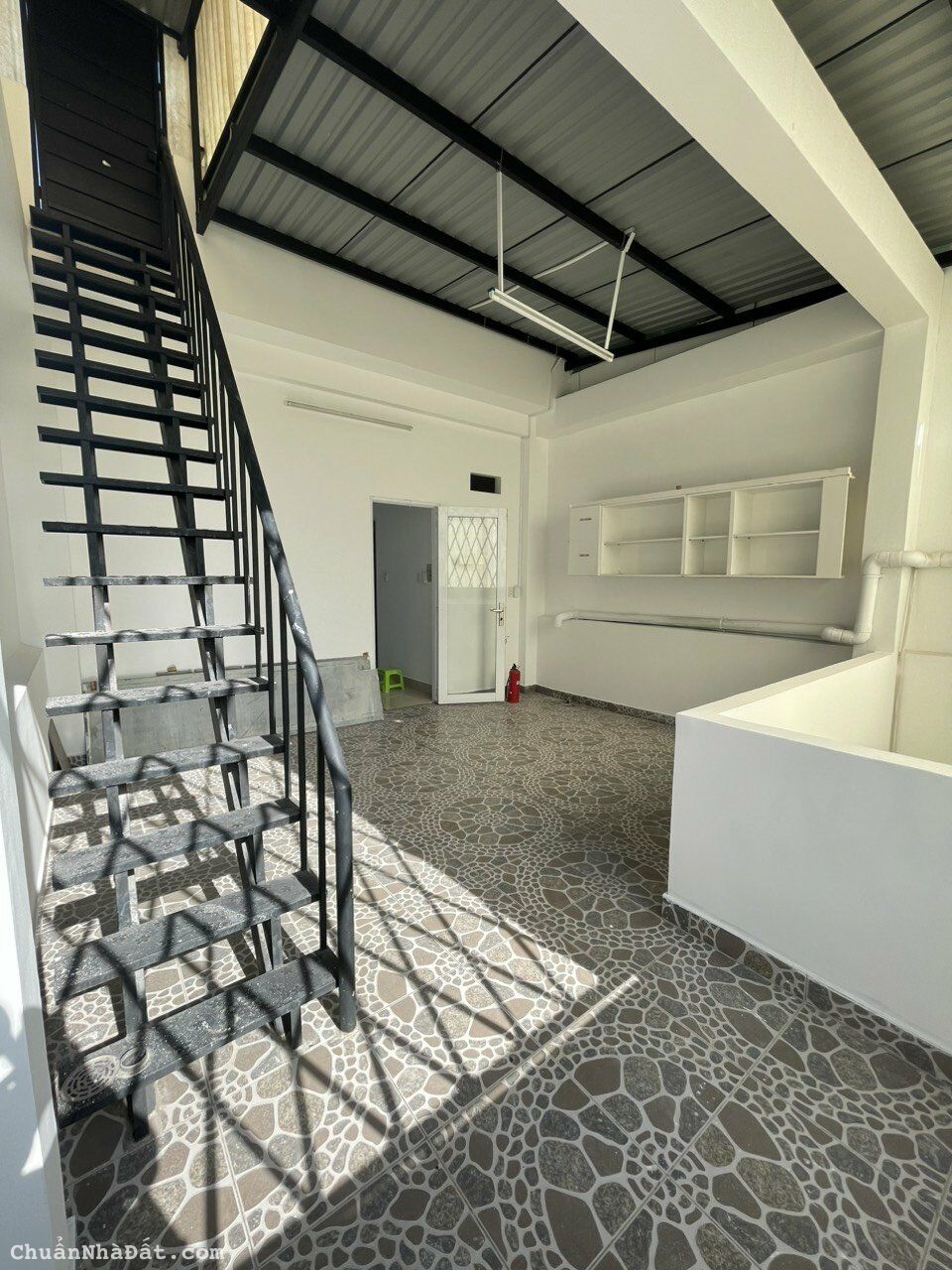 *Đầu Tư*. Nhà 4x25m hẻm thông 6m Võ Văn Kiệt, Q1 - 14,5 tỷ tl