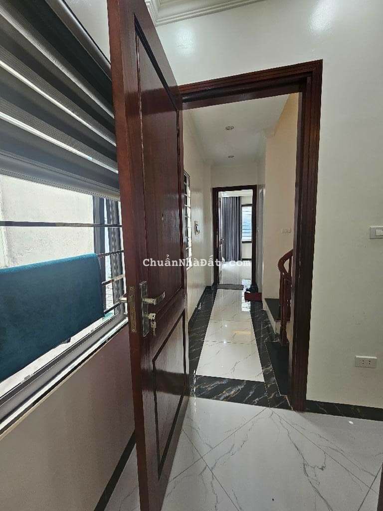 BÁN NHÀ HOÀNG MAI - LÔ GÓC - GẦN OTO - 40M2 - 5 TẦNG/ 7 NGỦ - 6.2 TỶ CÓ TL 