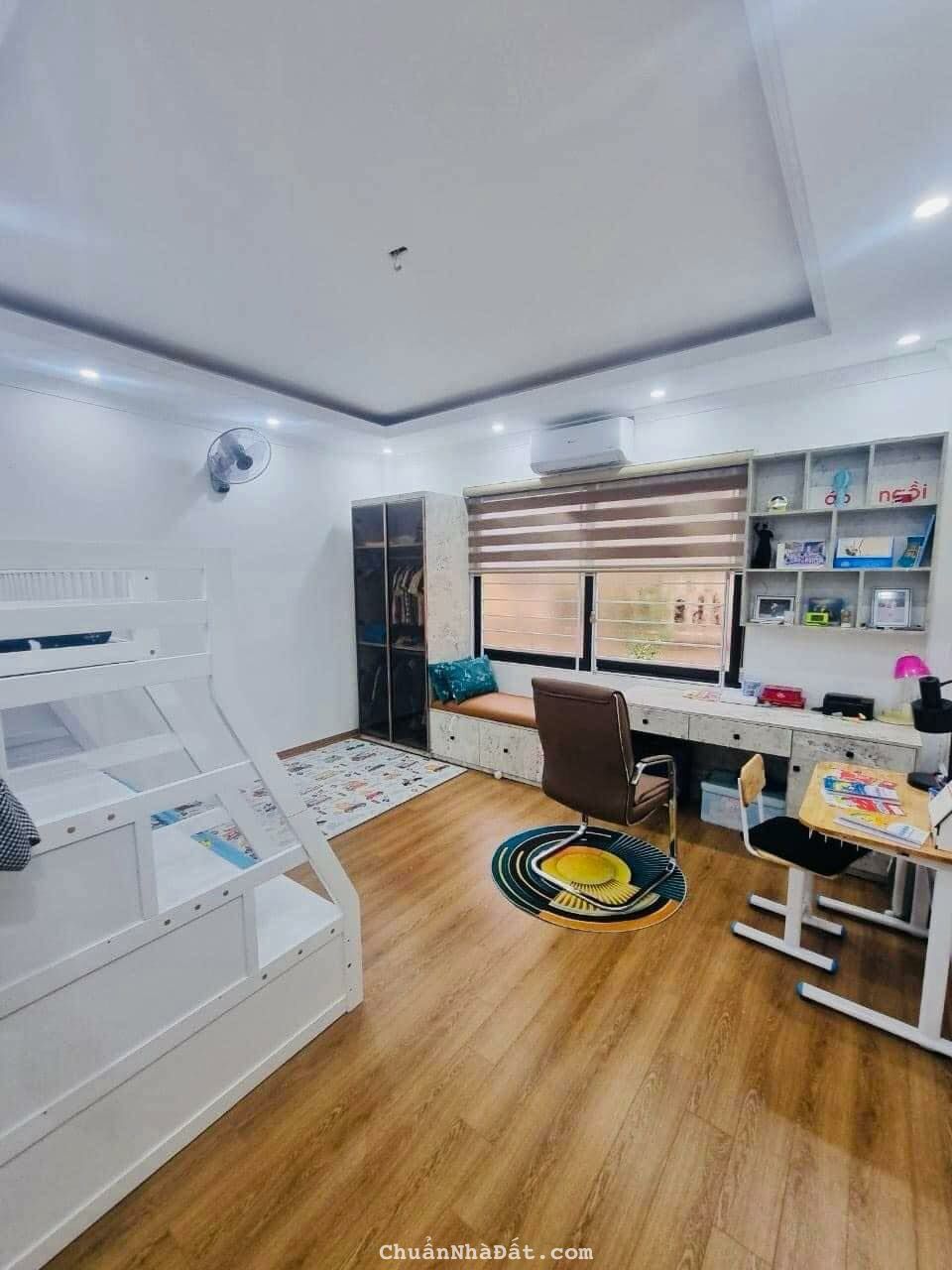 "BÁN NHÀ KIM GIANG 48M2 SỔ PHÂN LÔ-Ô TÔ GẦN - NGÕ BA GÁC 