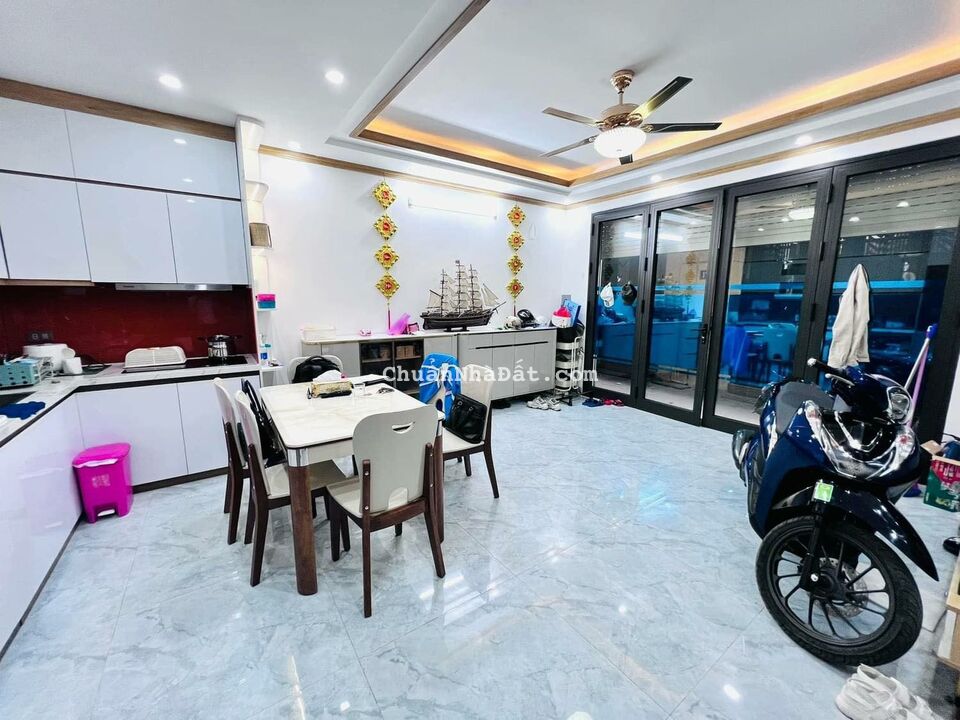 "BÁN NHÀ KIM GIANG 48M2 SỔ PHÂN LÔ-Ô TÔ GẦN - NGÕ BA GÁC 