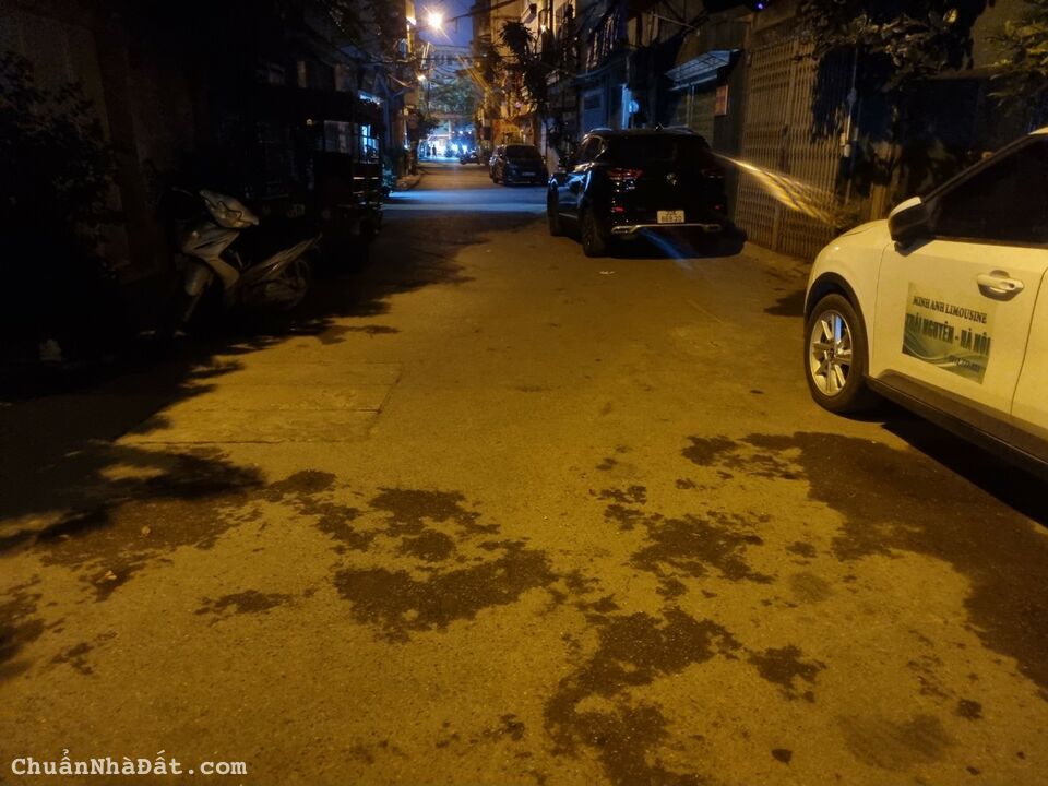 Chị Thủy phi công Nội Bài bán 45m2 siêu phẩm lô góc ô tô vào nhà 