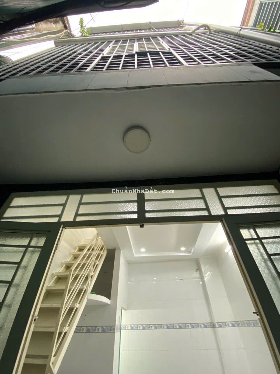 Bán nhà chính chủ giá rẻ Quận Tân Phú