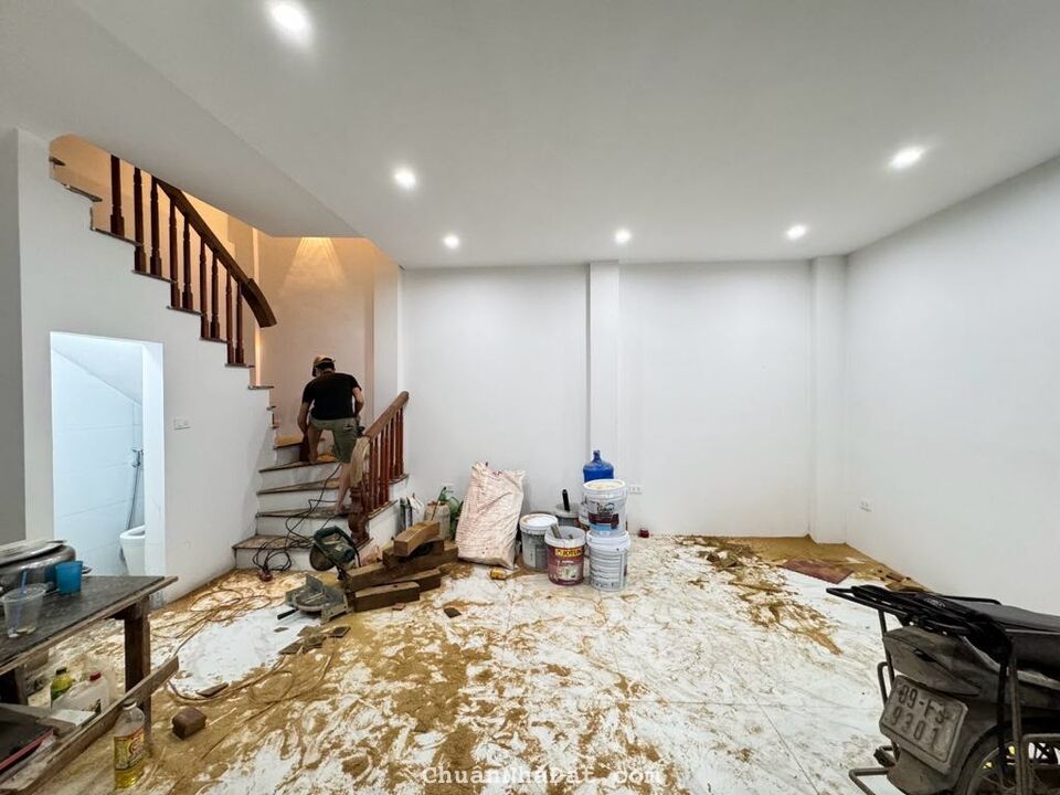 NHÀ CỰC HIẾM ĐỐNG ĐA 48M2 – 5 TẦNG SIÊU ĐẸP 4,8 TỶ - MẶT TIỀN RỘNG – Ô TÔ ĐỖ CỬA