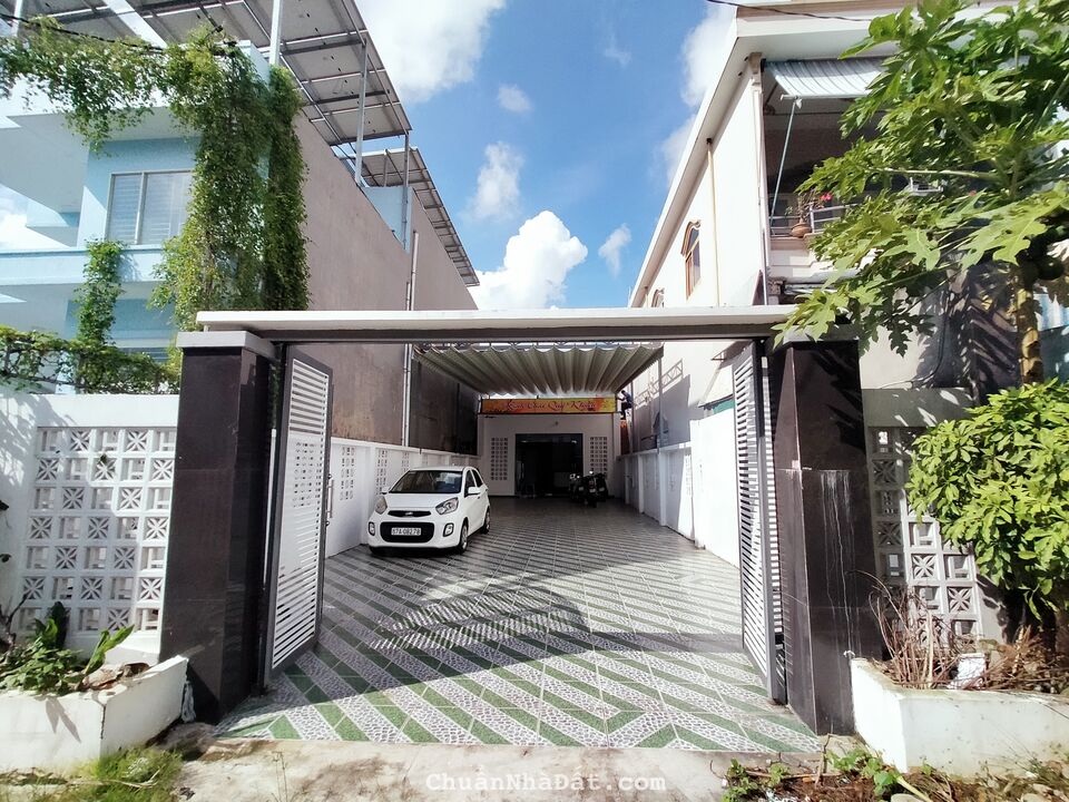 💥Bán đất tặng nhà cấp 4 - Đường ôtô
💥trung tâm phường Mỹ Bình thuộc hẻm 1
-------- 💥Bán đất tặng nhà cấp 4 - Đường ôtô
💥trung tâm phường Mỹ Bình thuộc hẻm 1
--------