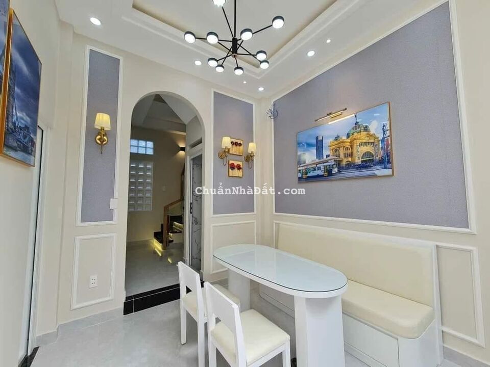 Cần bán nhà 32,8 hẻm 6m ở Hoàng Hoa Thám Phú Nhuận. Gần chợ cây Quéo giá 1tỷ850 sổ hồng riêng sẵn 