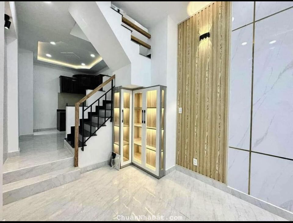 Cần bán nhà 45,8m2 hẻm 6m ở Nguyễn Kiệm quận Gò Vấp. Gần công viên Gia Định, giá 2tỷ550, sổ sẵn 