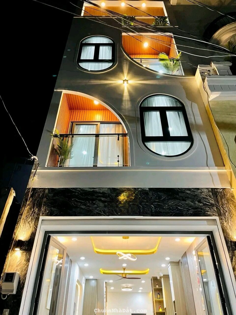 Bán gấp nhà 36,4m2 hẻm 6m ở Nguyễn Đình Chính quận 11. Gần UBND Phú Nhuận giá 1tỷ950, sổ hồng sẵn 