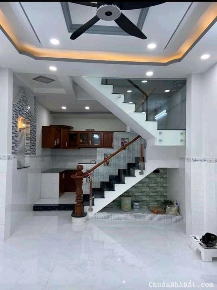 Bán gấp nhà 59,64m2 hẻm 6m ở Trần Mai Ninh Tân Bình. Gần chợ Bà Hoa, giá 2tỷ150, sổ hồng riêng sẵn