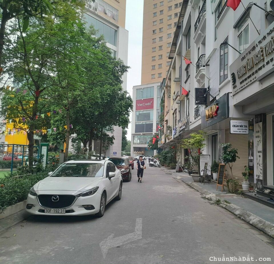 Liền kề lô góc Trung Văn Nam Từ Liêm