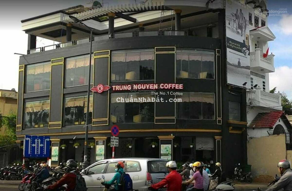 Bán góc 2 mặt tiền thương hiệu đối diện chợ Tân Định đường Hai Bà Trưng Q3 - 15x18m 5 tầng, 125 tỷ