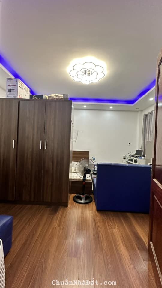 Bán nhà riêng ngõ 236 Lê Trọng Tấn 30m2, Ngõ Thông, Gần Phố Giá Chỉ 4,8 Tỷ Bán nhà riêng ngõ 236 Lê Trọng Tấn 30m2, Ngõ Thông, Gần Phố Giá Chỉ 4,8 Tỷ