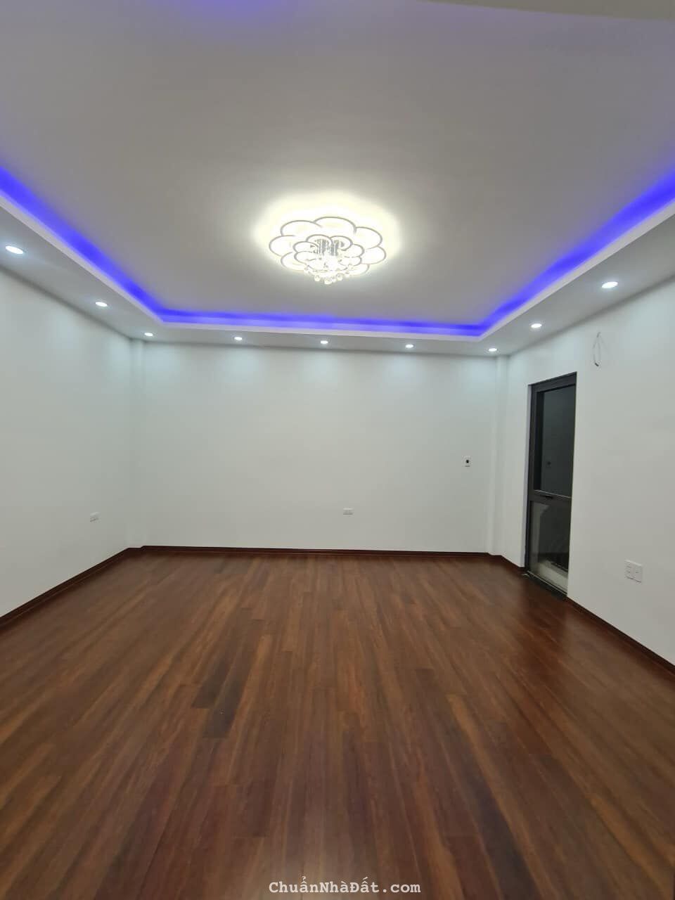 Bán nhà riêng ngõ 236 Lê Trọng Tấn 30m2, Ngõ Thông, Gần Phố Giá Chỉ 4,8 Tỷ Bán nhà riêng ngõ 236 Lê Trọng Tấn 30m2, Ngõ Thông, Gần Phố Giá Chỉ 4,8 Tỷ