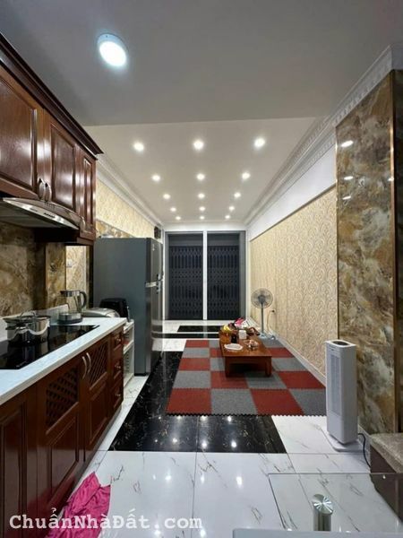 Bán nhà phố Hoàng Ngân Thanh Xuân 30m2, 4T Ô Tô Giá Chỉ 5 Tỷ