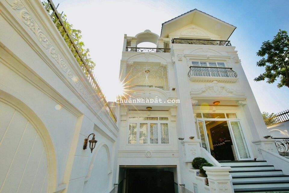 Bán biệt thự Elsas Villa Quận 2, trung tâm TP. Thủ Đức, DT: 11x22m, Hầm + 4 tầng, giá: 50 tỷ TL Bán biệt thự Elsas Villa Quận 2, trung tâm TP. Thủ Đức, DT: 11x22m, Hầm + 4 tầng, giá: 50 tỷ TL