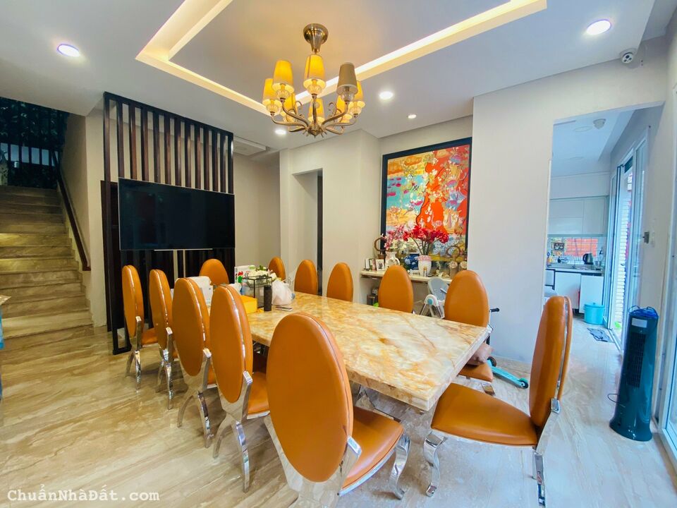 Bán biệt thự khu Kiều Đàm P Tân Hưng Quận 7, DT: 15x27m, 3 lầu, giá: 50 tỷ TL Bán biệt thự khu Kiều Đàm P Tân Hưng Quận 7, DT: 15x27m, 3 lầu, giá: 50 tỷ TL