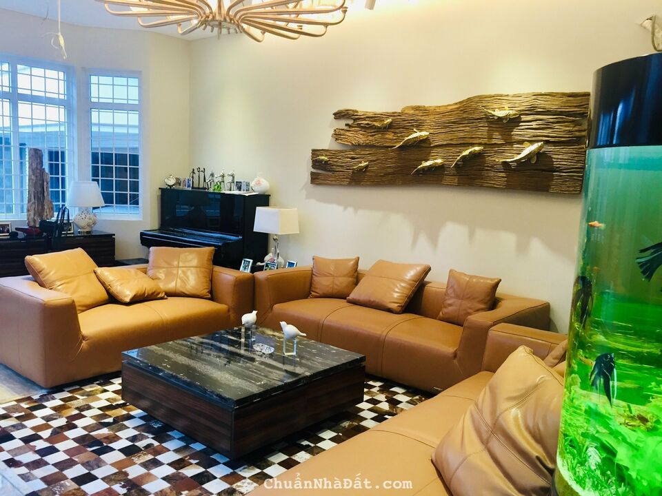 Bán biệt thự khu Kiều Đàm P Tân Hưng Quận 7, DT: 15x27m, 3 lầu, giá: 50 tỷ TL Bán biệt thự khu Kiều Đàm P Tân Hưng Quận 7, DT: 15x27m, 3 lầu, giá: 50 tỷ TL