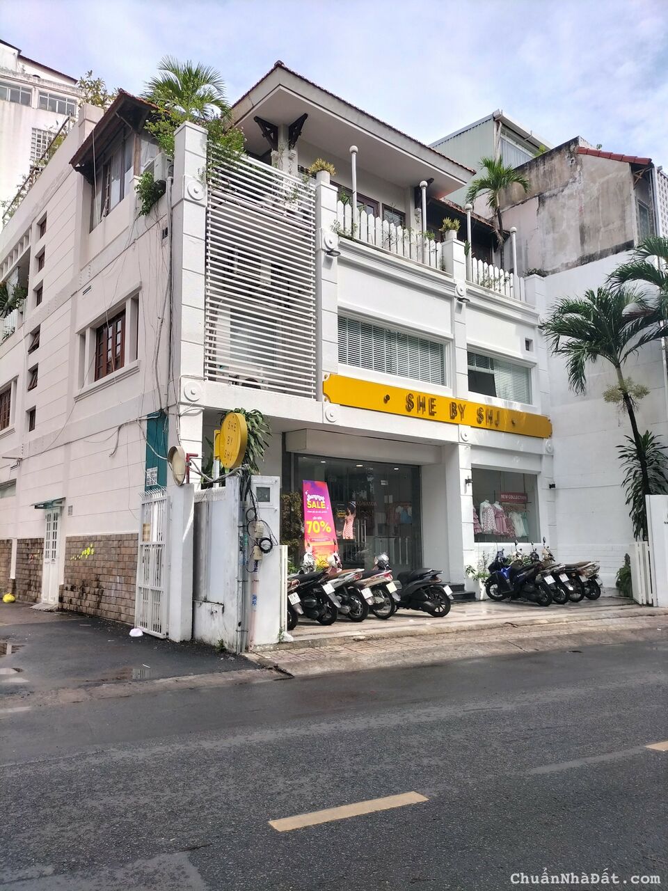 Bán nhà 86-88 Cao Thắng Quận 3,DT: 15x16m, 2 lầu, HĐT 300tr/ tháng, giá: 110 tỷ