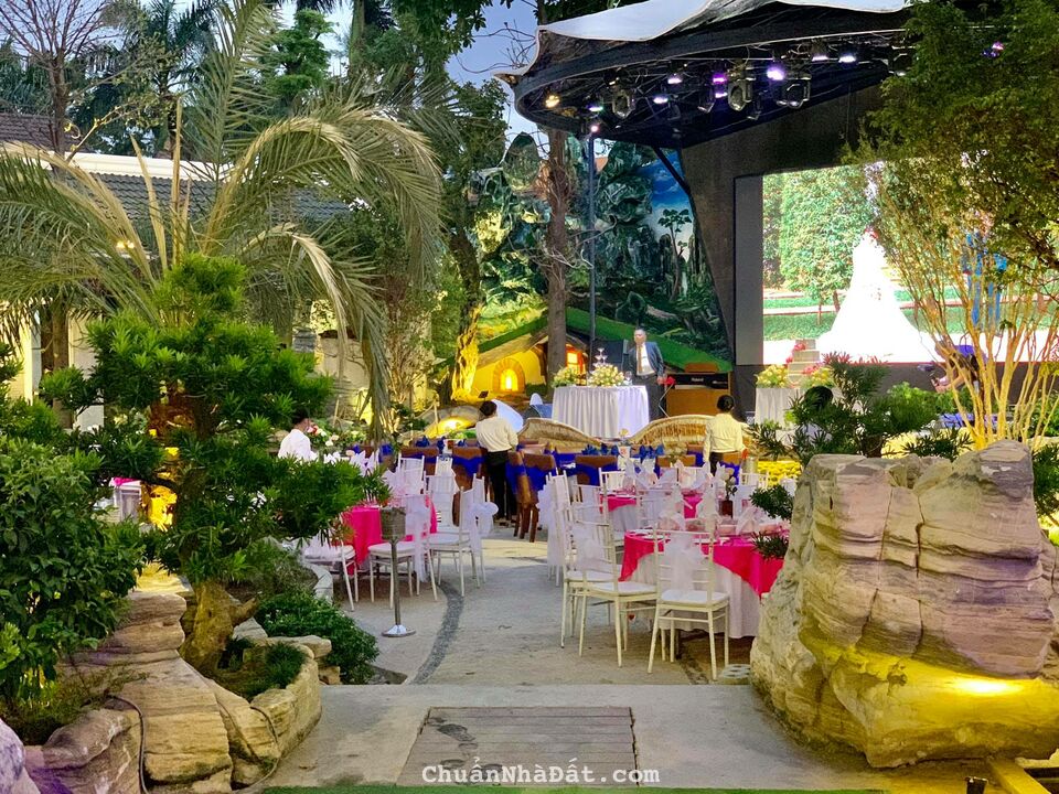 Bán nhà mặt tiền số 476 Dương Quảng Hàm Quận Gò Vấp DT: 50x100m, DTCN: 5523m, giá: 300 tỷ TL