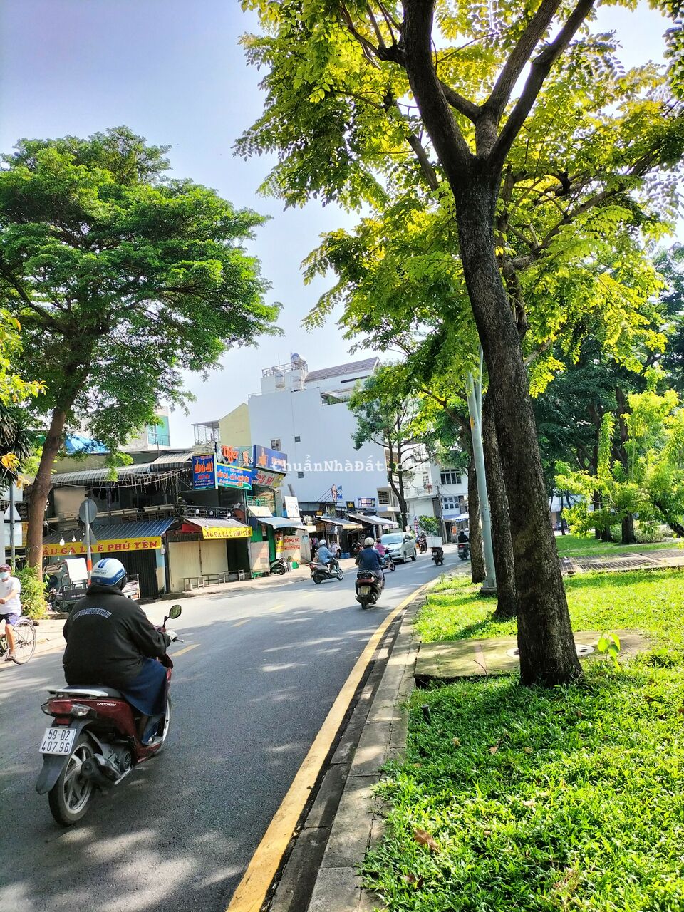 Bán biệt thự 2 mặt tiền đường Trường Sa Q Bình Thạnh, DT: 10x16m, hầm + 4 lầu, giá: 48 tỷ TL