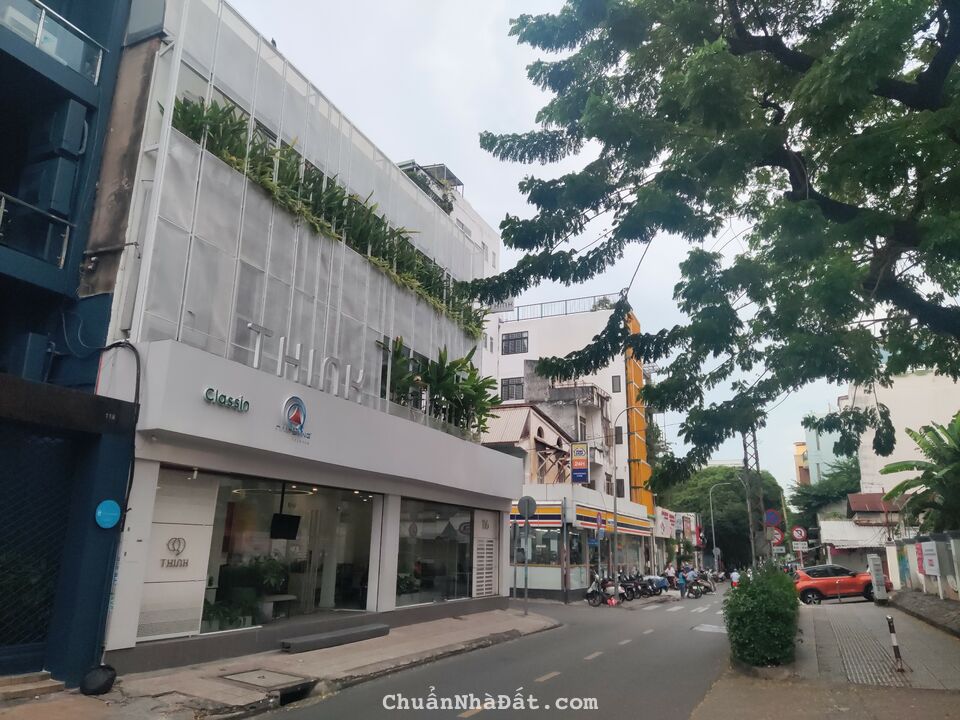 Bán biệt thự số 1-3 Trần Doãn Khanh Quận 1, DT: 15x17m, 3 lầu, giá: 150 tỷ thương lượng