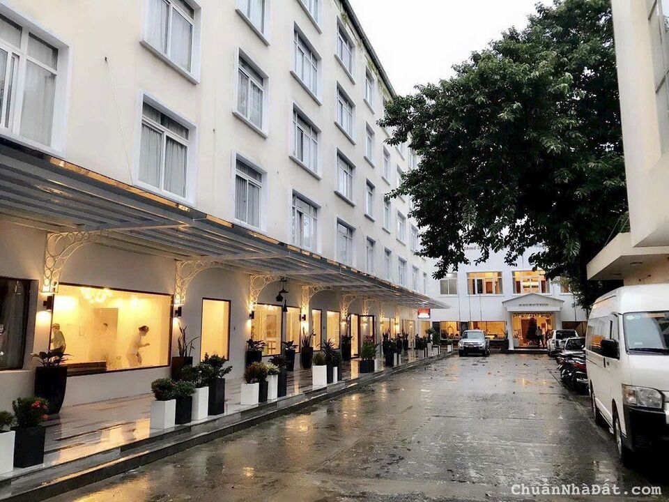 Bán nhà 18 Bùi Thị Xuân Quận 1, DT: 5.3x33m, Hầm + 12 tầng + 44 phòng, giá:110 tỷ TL