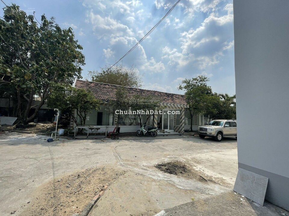 Bán nhà xưỡng đường Dương Công Khi Huyện Hóc Môn, DT: 47x152m2, Giá bán: 185 tỷ thương lượng