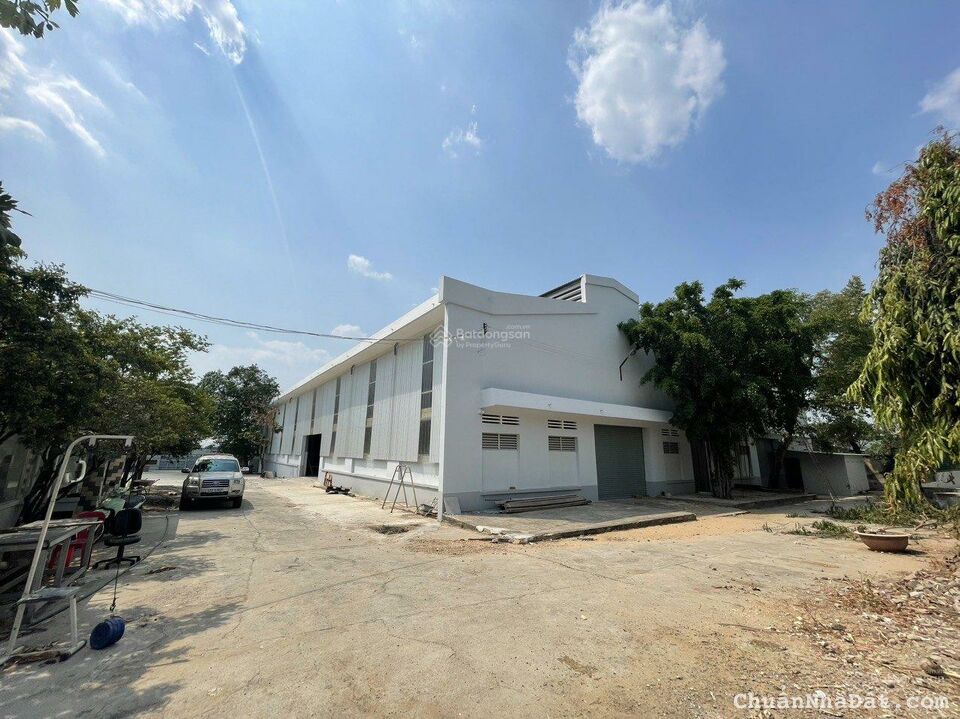 Bán nhà xưỡng đường Dương Công Khi Huyện Hóc Môn, DT: 47x152m2, Giá bán: 185 tỷ thương lượng