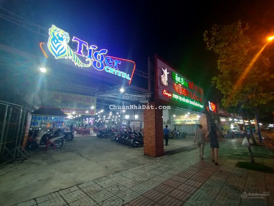 Bán nhà mặt tiền Lê Thị Hà Huyện Hóc Môn,DT: 23x78m, DTCN: 1723m2 thổ cư, giá; 160 tỷ TL Bán nhà mặt tiền Lê Thị Hà Huyện Hóc Môn,DT: 23x78m, DTCN: 1723m2 thổ cư, giá; 160 tỷ TL