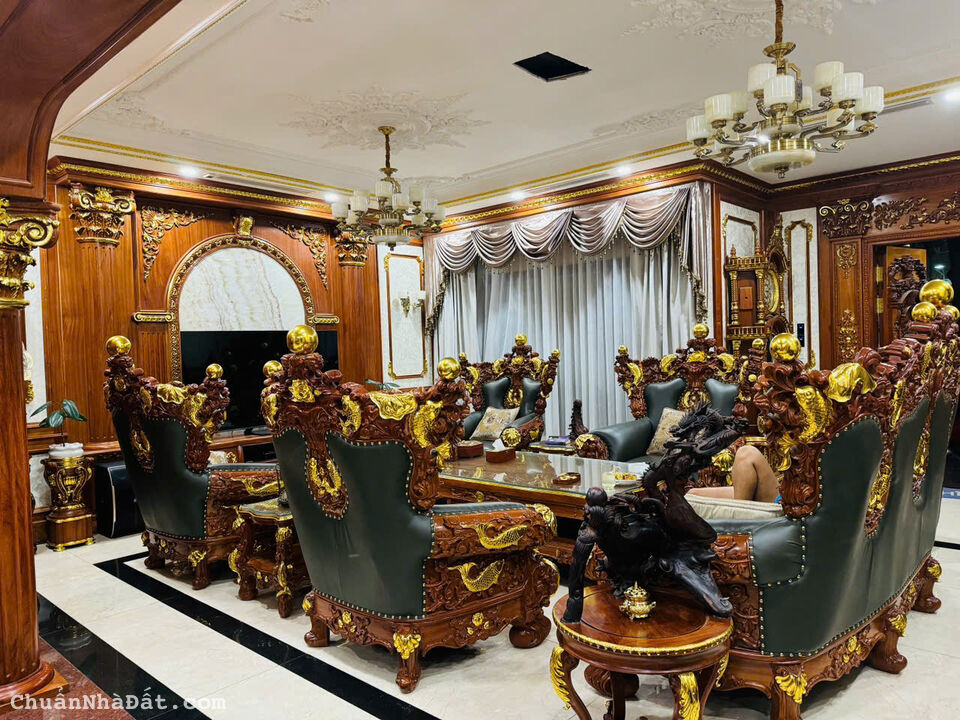 Bán biệt thự Full nội thất Dự án Trong khu compound The Manhattan, DT: 10x30m, giá: 30 tỷ