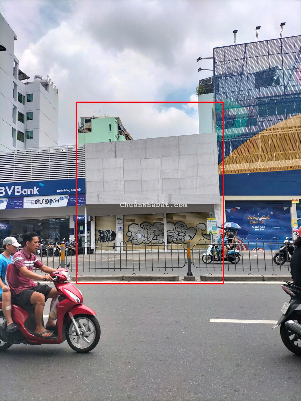 Cho thuê nhà mặt tiền 177-177A Phan Đăng Lưu, Q Phú Nhuận, DT: 10x32m, 2 lầu, giá: 200tr/ tháng Cho thuê nhà mặt tiền 177-177A Phan Đăng Lưu, Q Phú Nhuận, DT: 10x32m, 2 lầu, giá: 200tr/ tháng