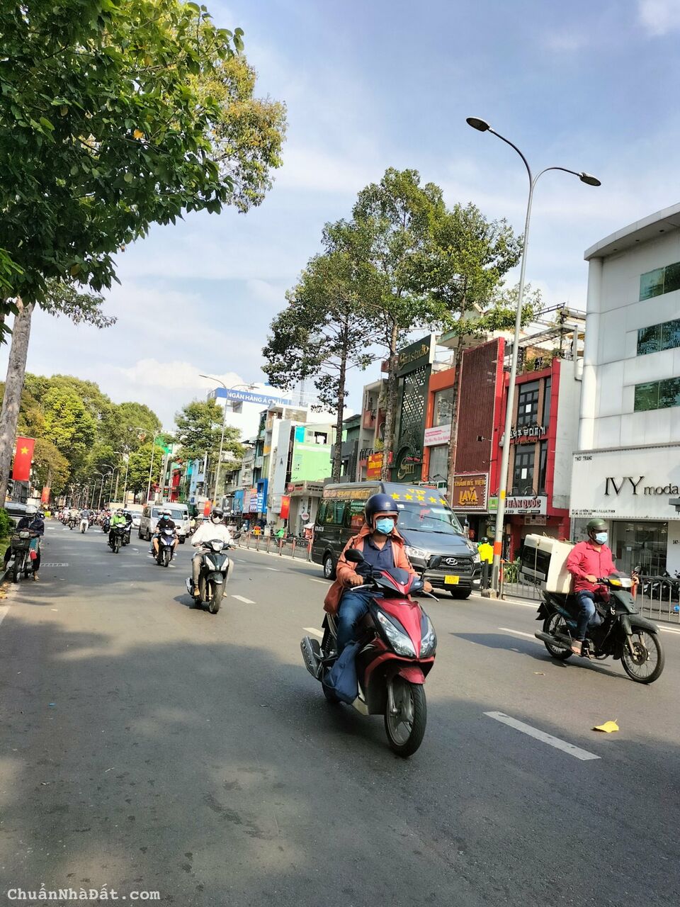 Cho thuê nhà 2 mặt tiền số 159 - 161 đường 3/2 Quận 10, DT 11x18m nở hậu 12m, 7 lầu