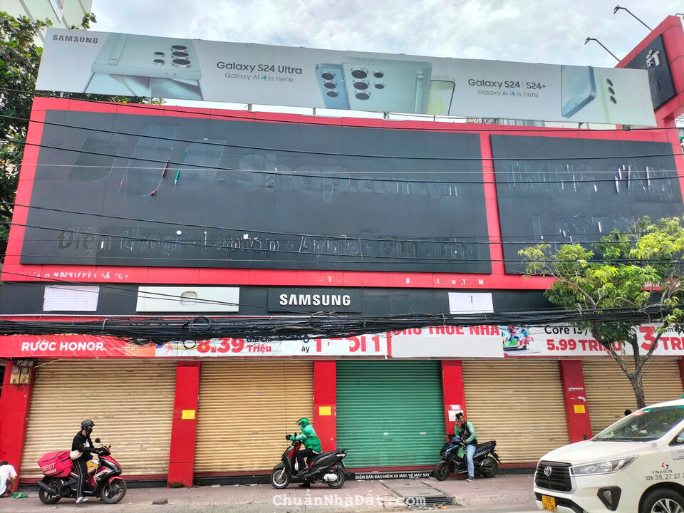 Cho thuê nhà mặt tiền 516 Cách Mạng Tháng Tám Quận 3, DT: 20x8m, 2 lầu, giá: 140tr/ tháng