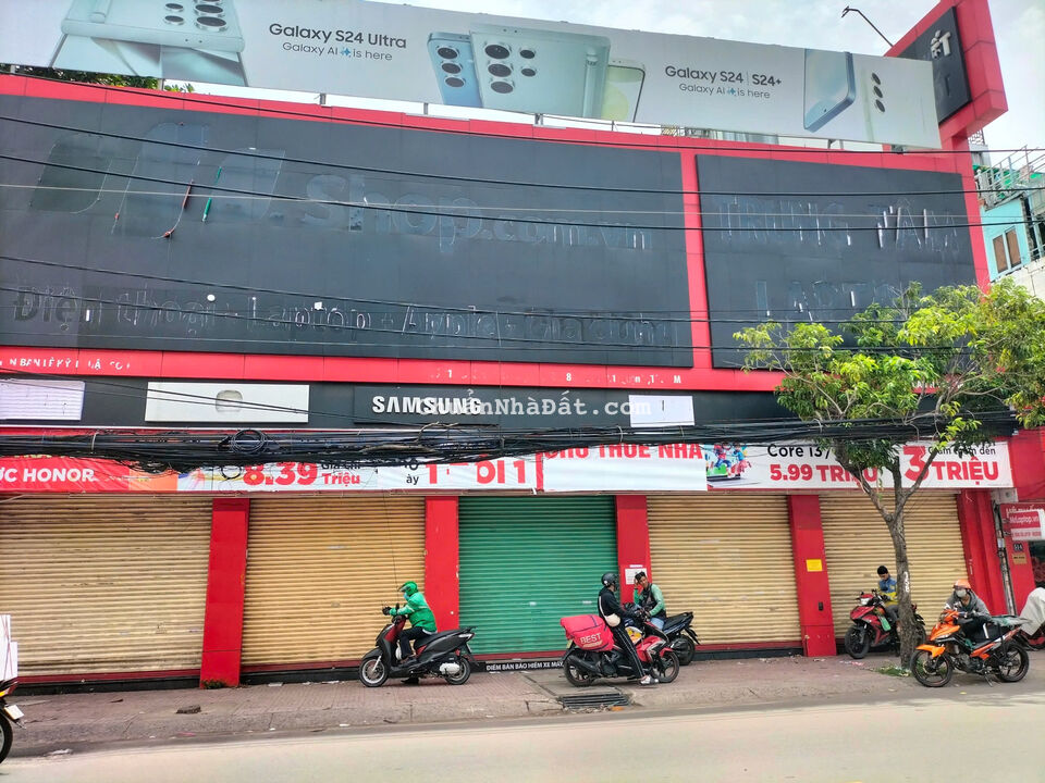 Cho thuê nhà mặt tiền 516 Cách Mạng Tháng Tám Quận 3, DT: 20x8m, 2 lầu, giá: 140tr/ tháng