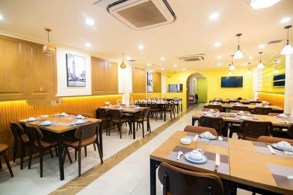 Cho thuê nhà mặt tiền số 4 Hồ Xuân Hương, Phường Võ Thị Sáu, Quận 3, DT:5x18m, 3 lầu, giá: 90tr TL