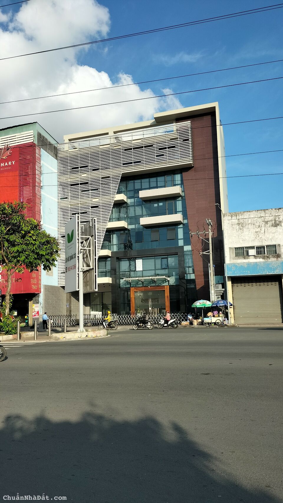 Cho Thuê Toà Nhà 37 Kinh Dương Vương Quận 6, DT: 21x38m, KC: Hầm+ 6 lầu, DTS: 2200m2, Giá: 500tr TL Cho Thuê Toà Nhà 37 Kinh Dương Vương Quận 6, DT: 21x38m, KC: Hầm+ 6 lầu, DTS: 2200m2, Giá: 500tr TL