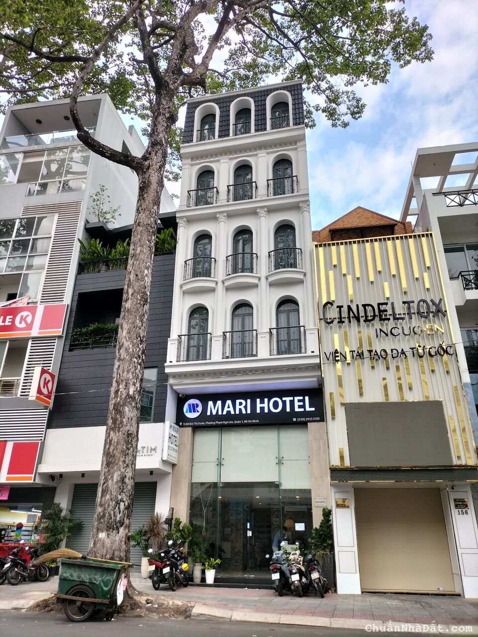 Cho thuê nhà góc 2MT Nguyễn Tri Phương Quận 10,DT:5x14m, KC: 8 lầu, giá:190tr TL