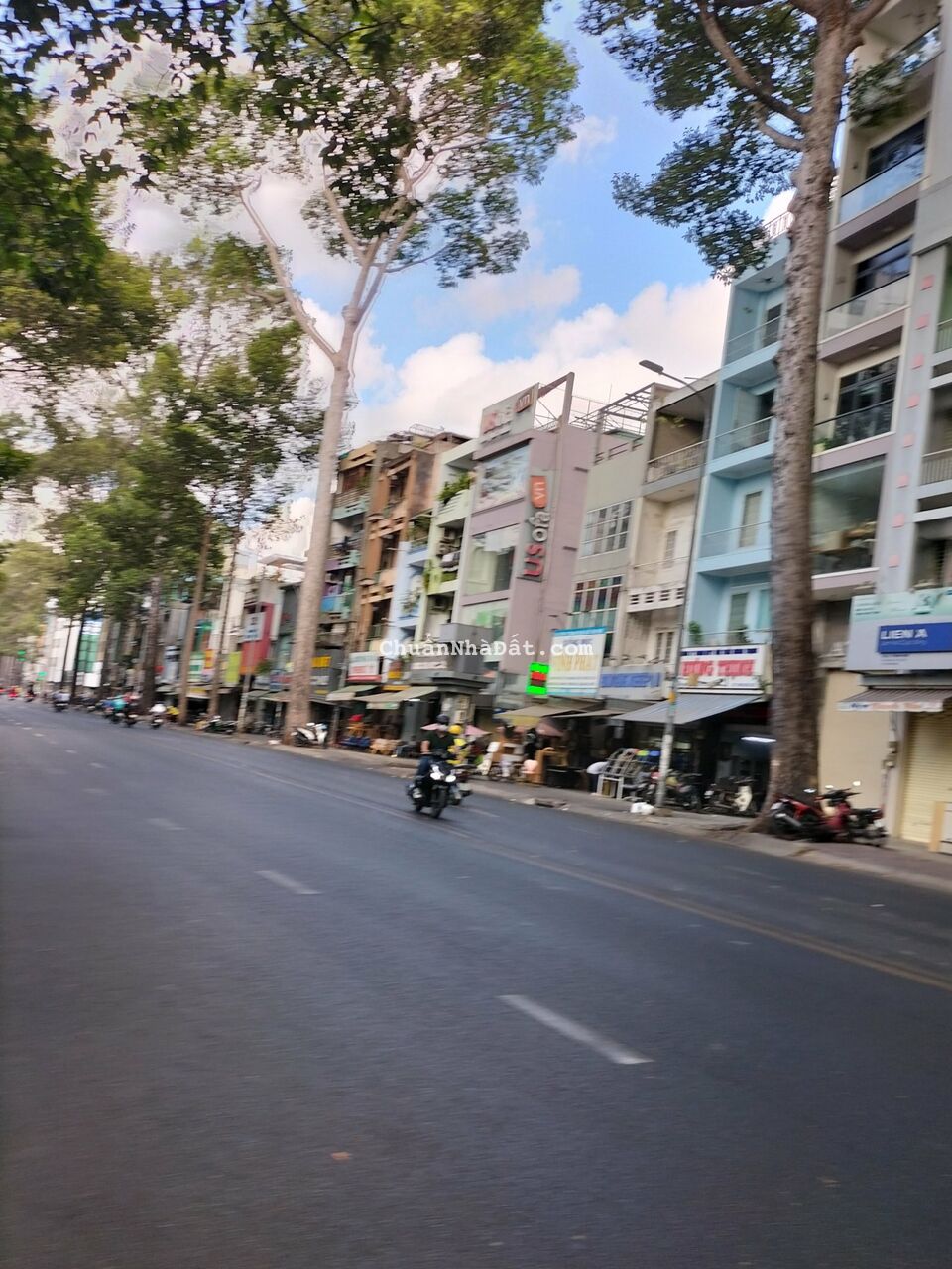 Cho thuê nhà 90-92 Ngô Gia Tự Quận 10, DT: 6x23m, NH: 20m, 6 lầu, giá: 200tr/ tháng