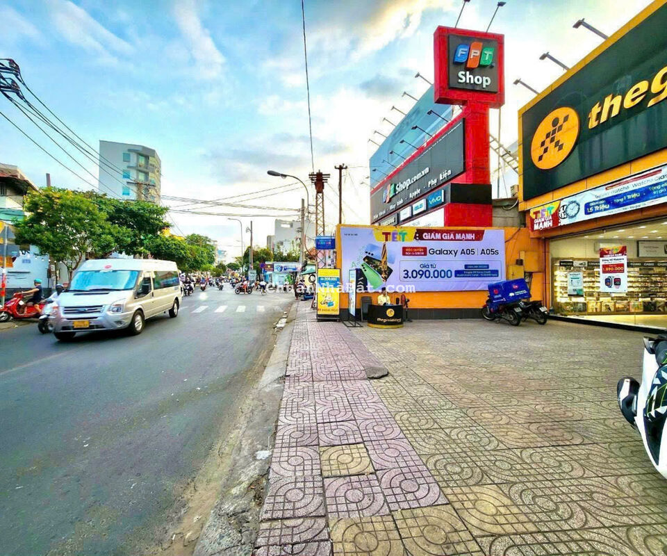 Cho thuê nhà 340A Nơ Trang Long Quận Bình Thạnh, DT: 10x25m, giá: 80tr/ tháng