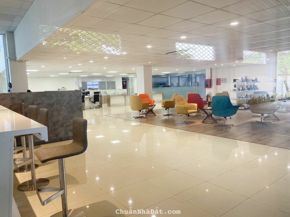 Cho thuê nhà mặt tiền số 682A Trường Chinh Quận Tân Bình, DT: 40x90m, Giá: 750tr TL