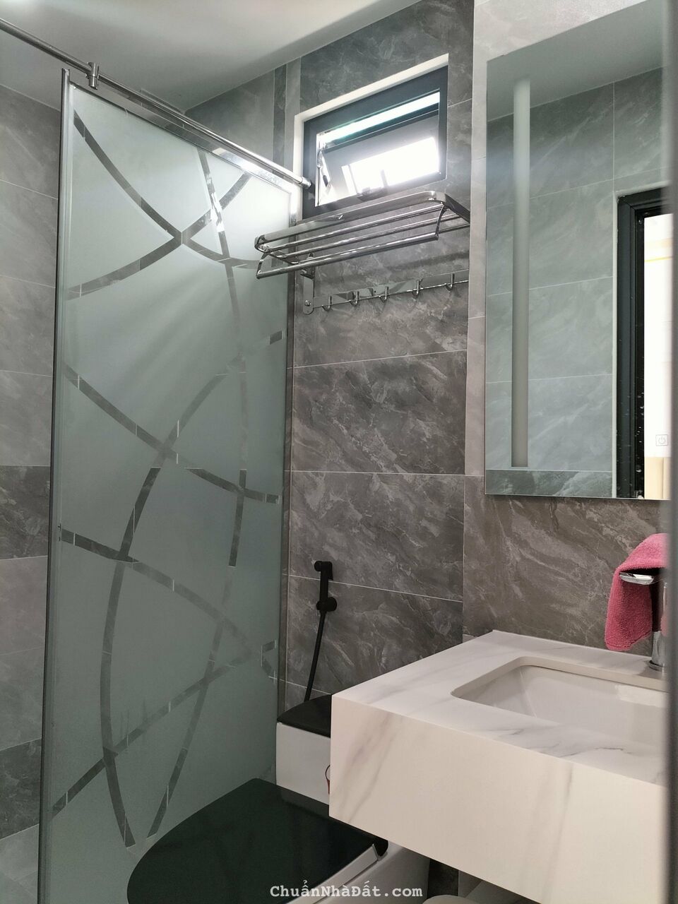 Cho thuê CHDV địa chỉ: 23/6 Hoàng Văn Thụ, giá: 6tr TL, không chung chủ, giờ tự do