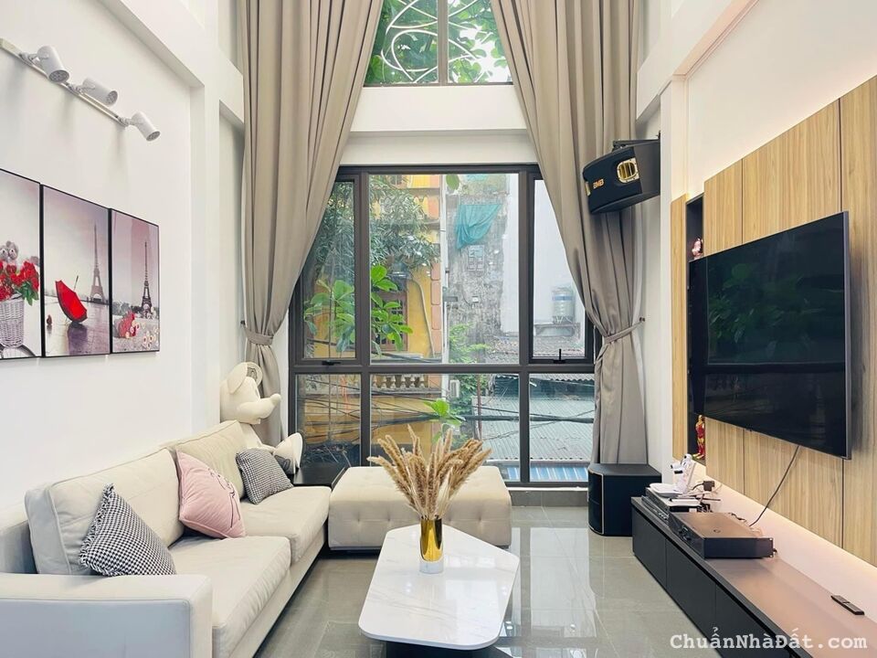 Bán Nhà Tam Trinh, Lô góc, Ô tô Tránh đỗ cổng, 5 tầng, 46m2, 4.55 tỷ